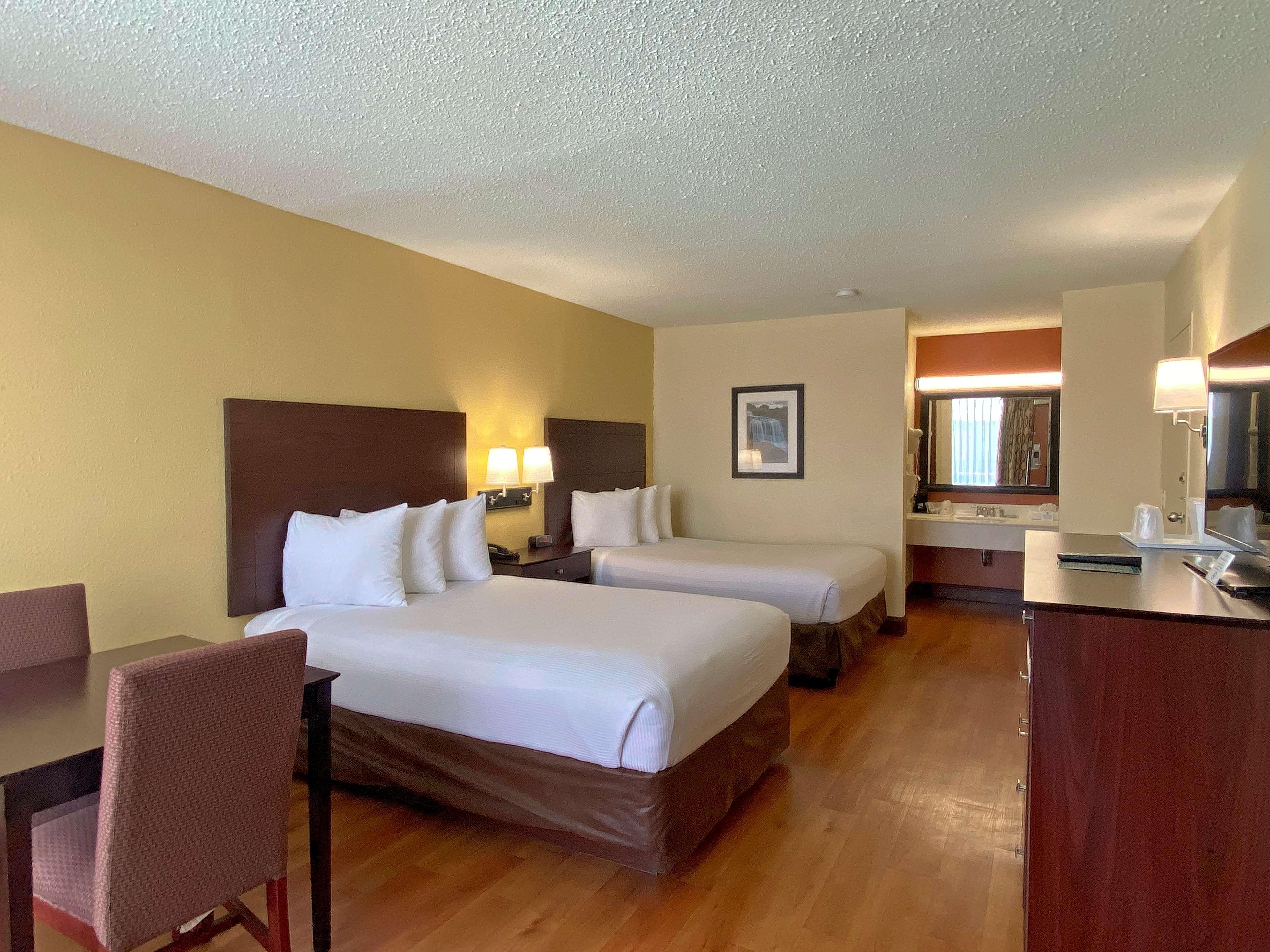 Best Western Greenville Airport Exterior photo